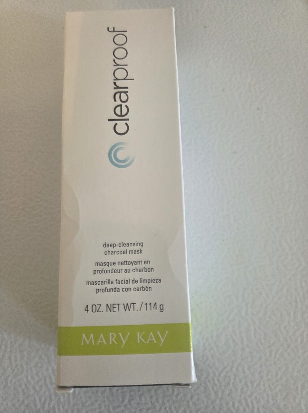 Deep-Cleansing Charcoal Mask - White